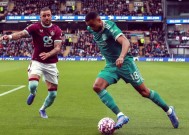 米乐体育娱乐-包含利物浦小胜晋级，欧冠赛场竞争无比激烈的词条